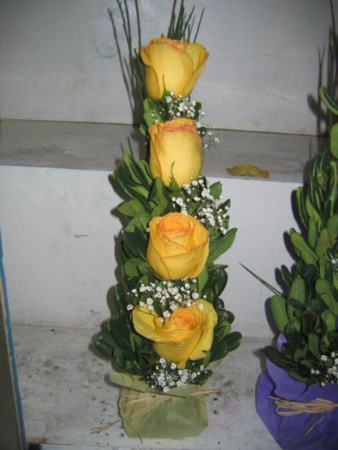 arreglo con rosas color damasco $6.000